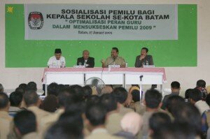 Wako menghadiri sosialisasi Pemilu f-dan-19