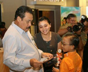 Wako menerima salah seorang siswa Batam berprestasi IMG_4284 Wako menerima salah seorang siswa Batam berprestasi IMG_4284