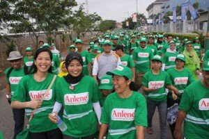 Wawako Lepas Jalan Sehat 10 Ribu Langkah Bersama Anlene ft : Yudi