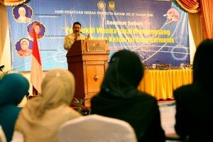 Seminar Perspektif Wanita, Tampilkan Tipe Wanita Ideal dan Harmonis Dalam Keseharian ft : Irwansyah