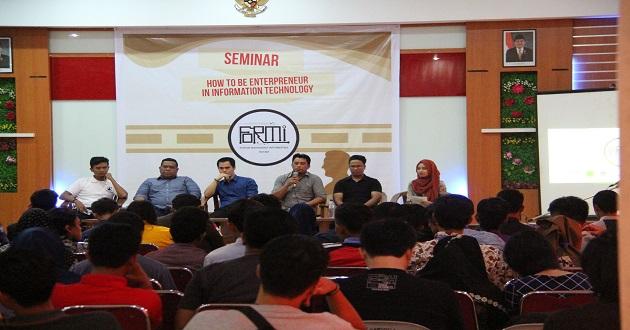 Seminar Enterpreneur Mahasiswa : Harus Fokus