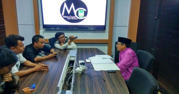 Dinas Kesehatan Bagikan Perda KTR ke Stakeholder