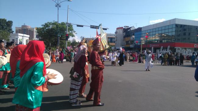 Kabaret Penyambutan Haji di Masa Lampau Meriahkan Pawai Taaruf STQ Kepri